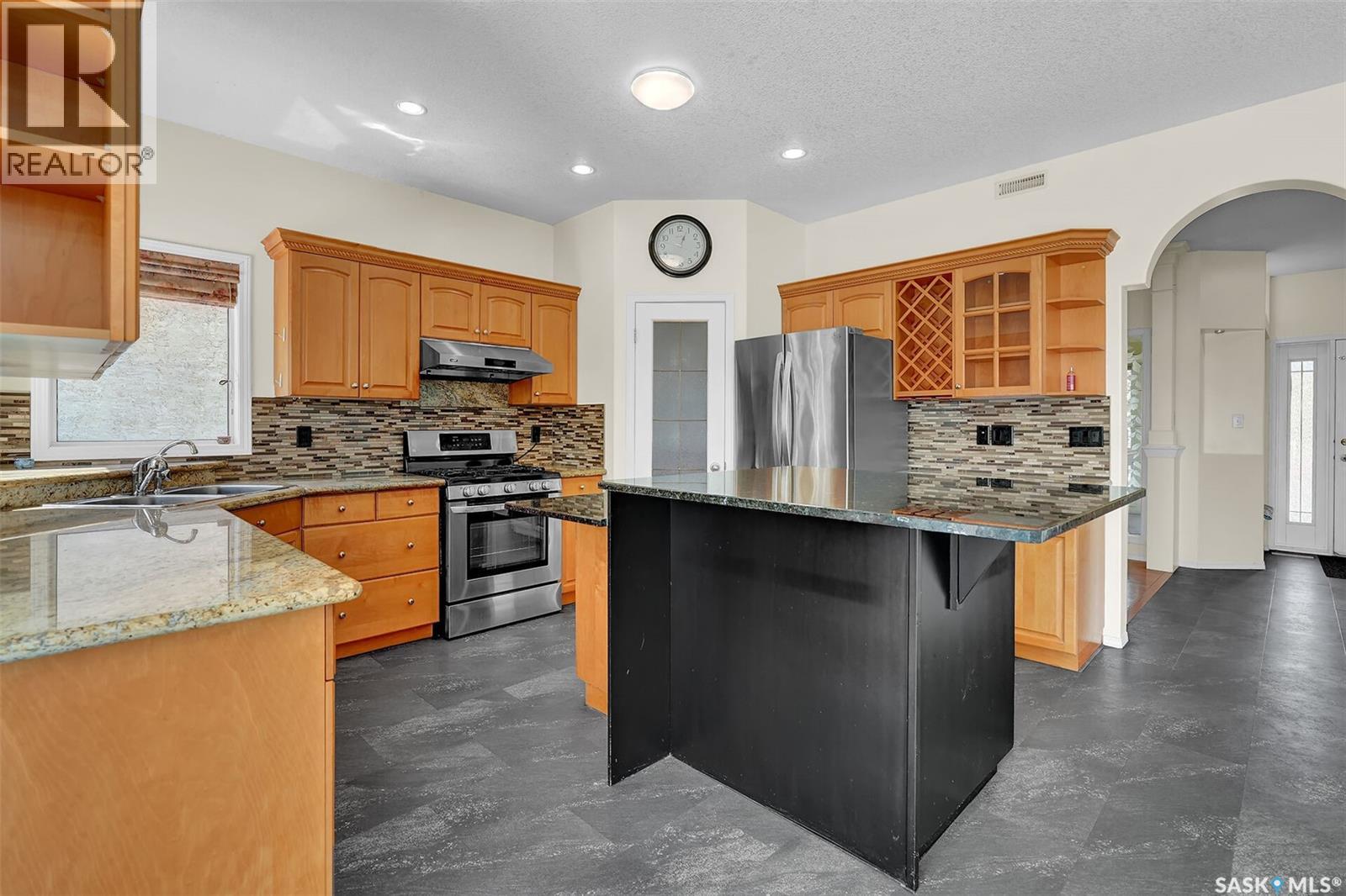 3012 St James CRESCENT - 11