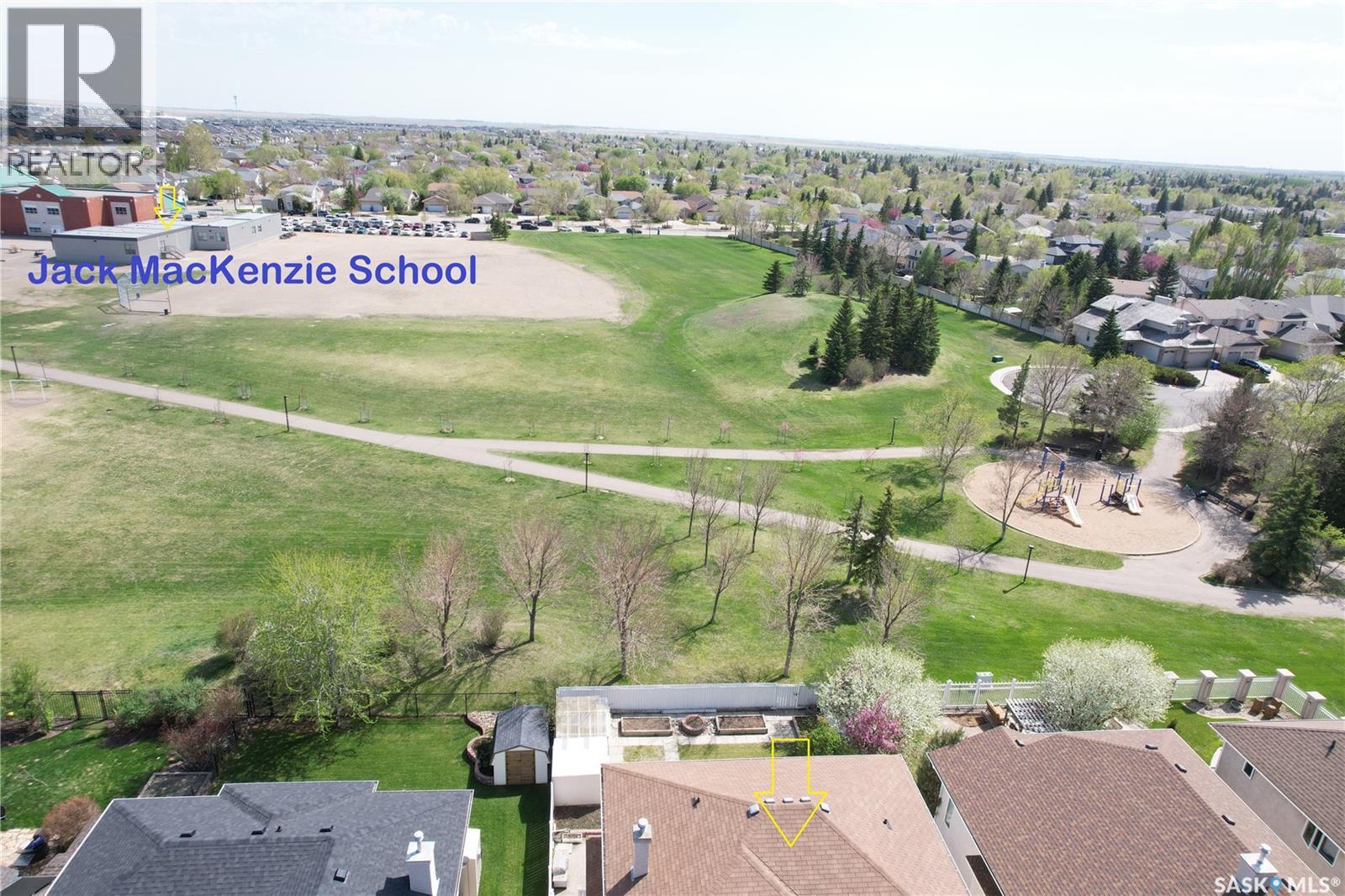 3012 St James CRESCENT - Image 3