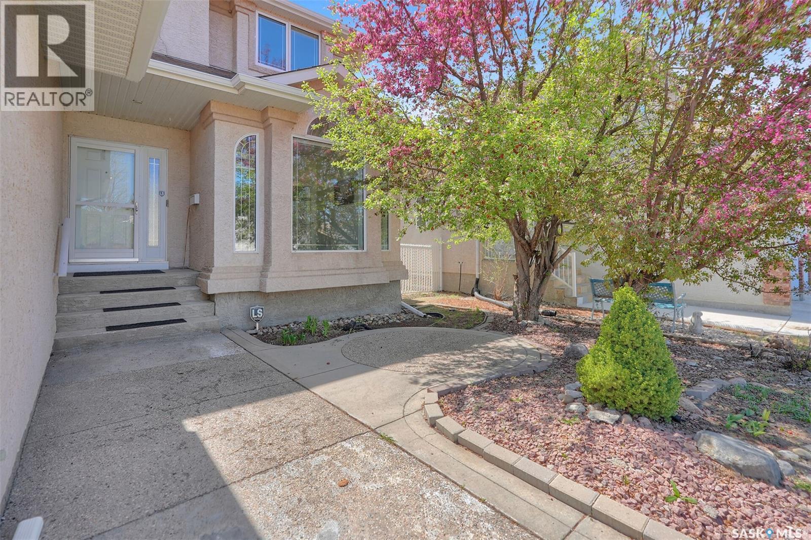 3012 St James CRESCENT - 4