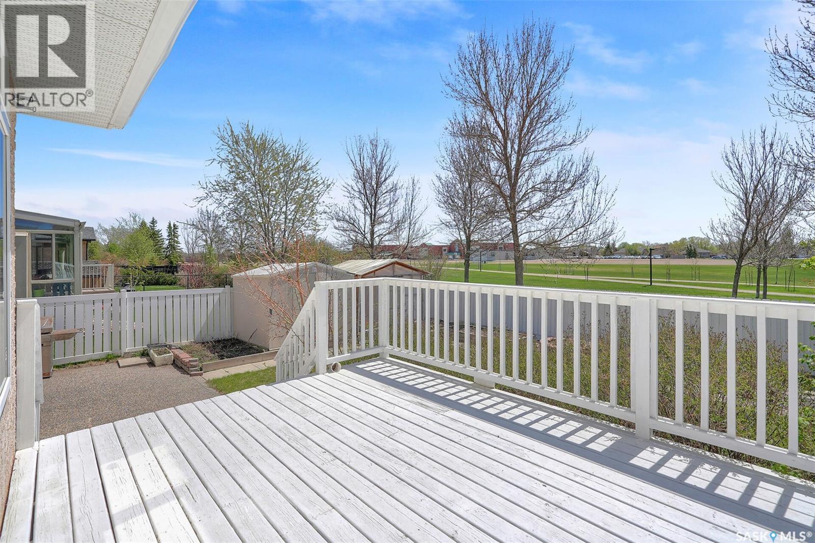 3012 St James CRESCENT - 44