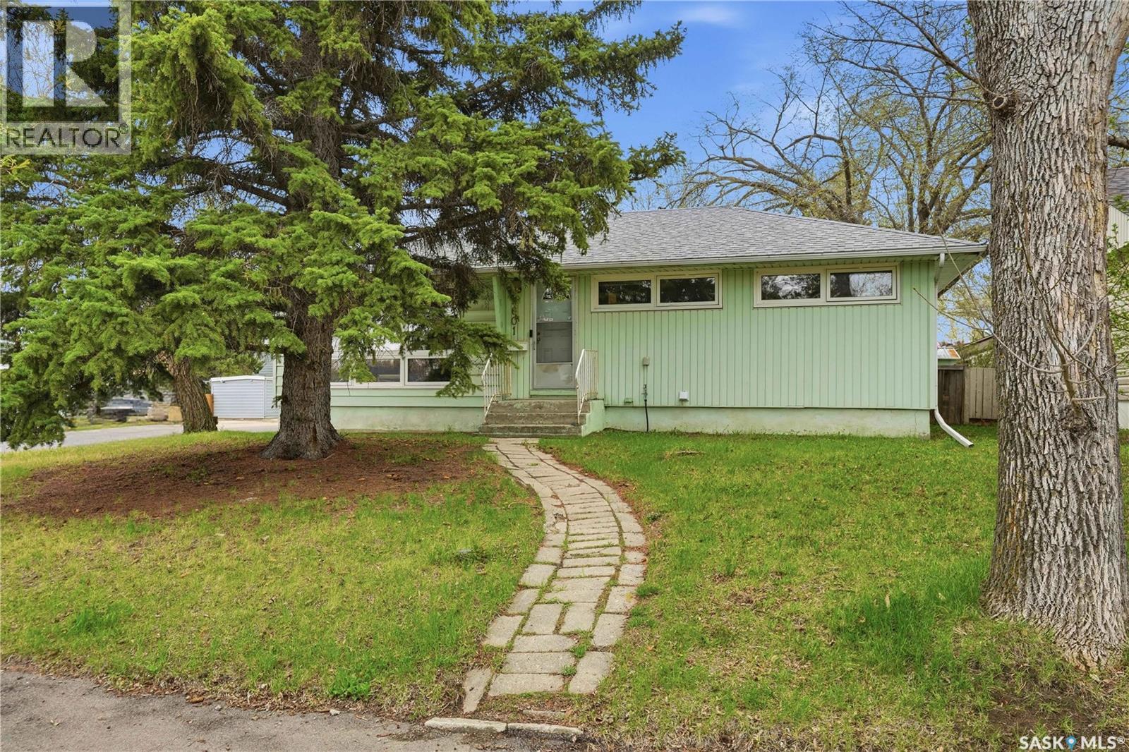 2601 Pasqua STREET - 1