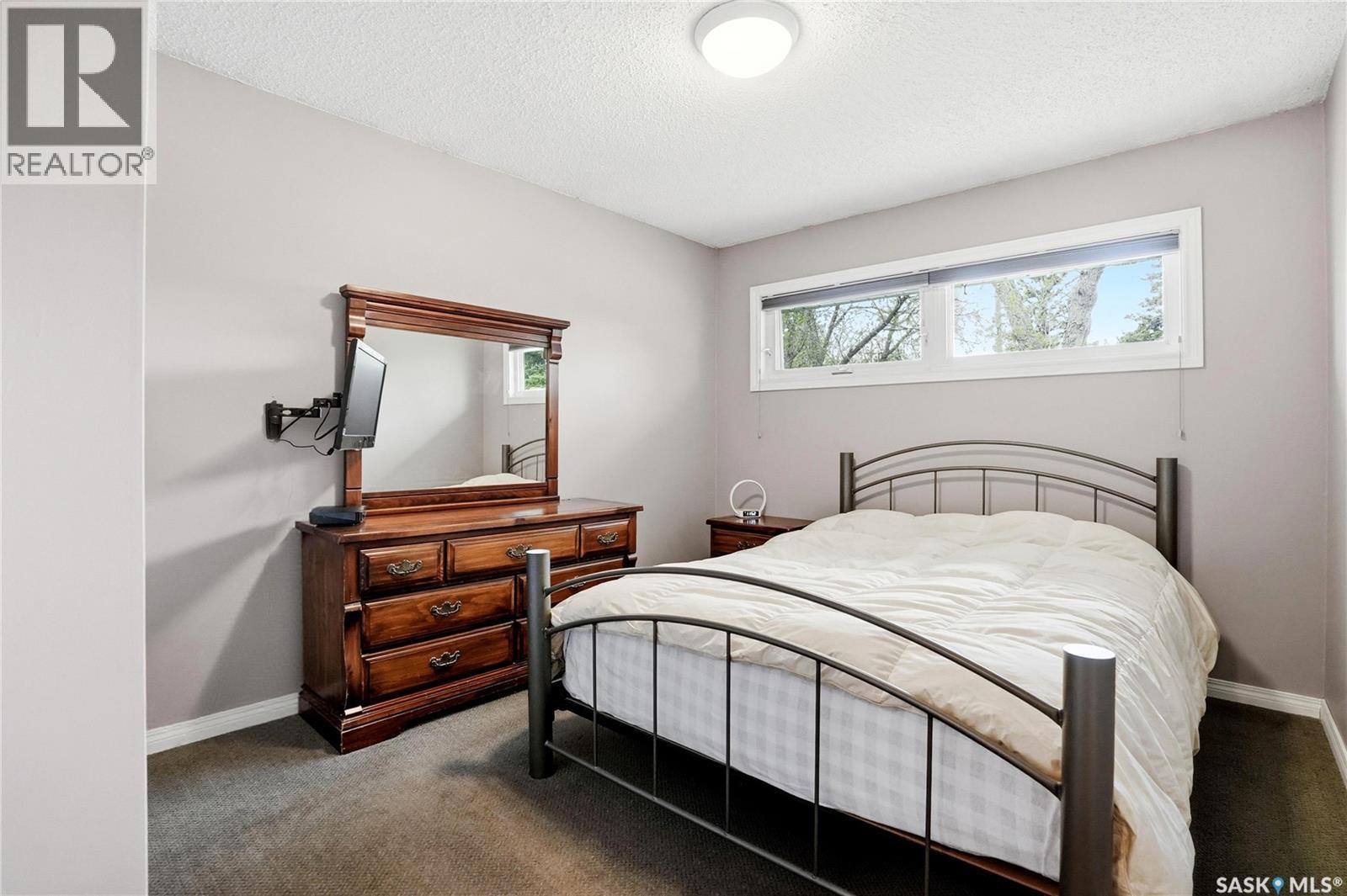 2601 Pasqua STREET - 16