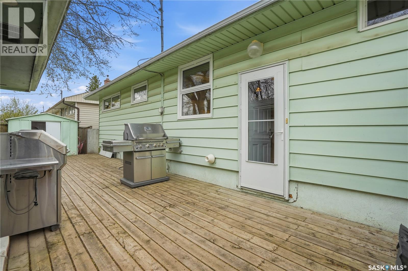 2601 Pasqua STREET - 27