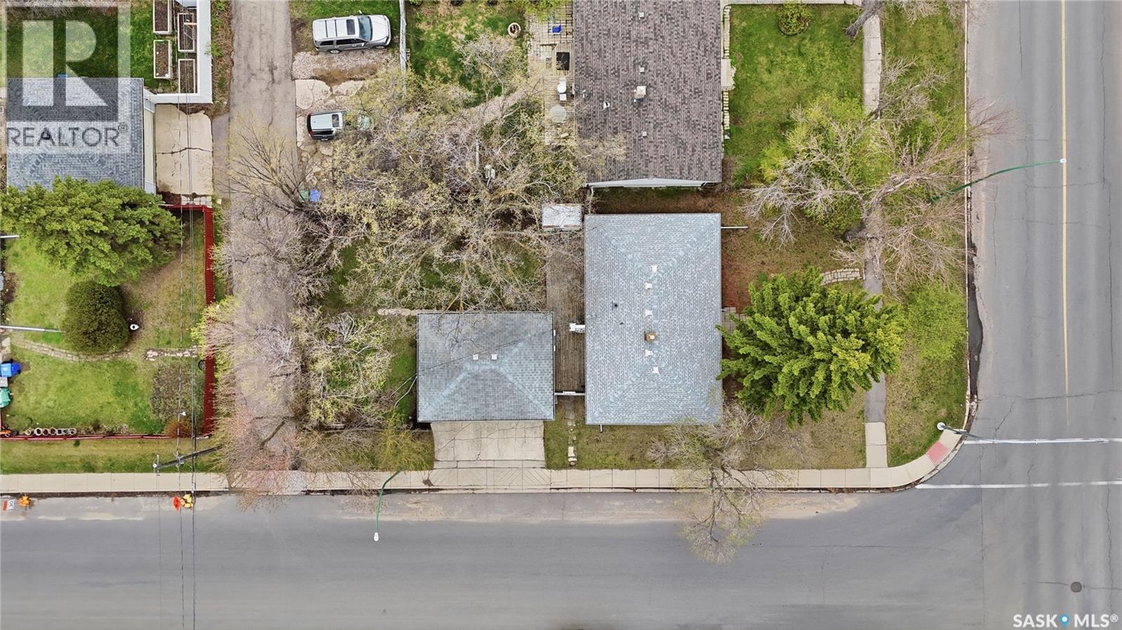2601 Pasqua STREET - 34