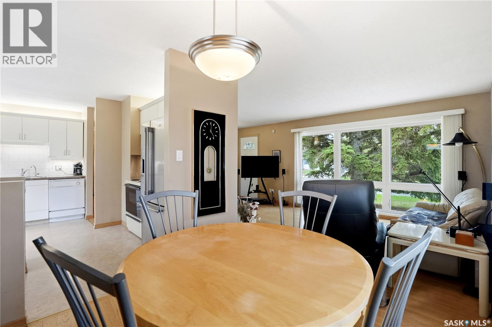 2601 Pasqua STREET - 8