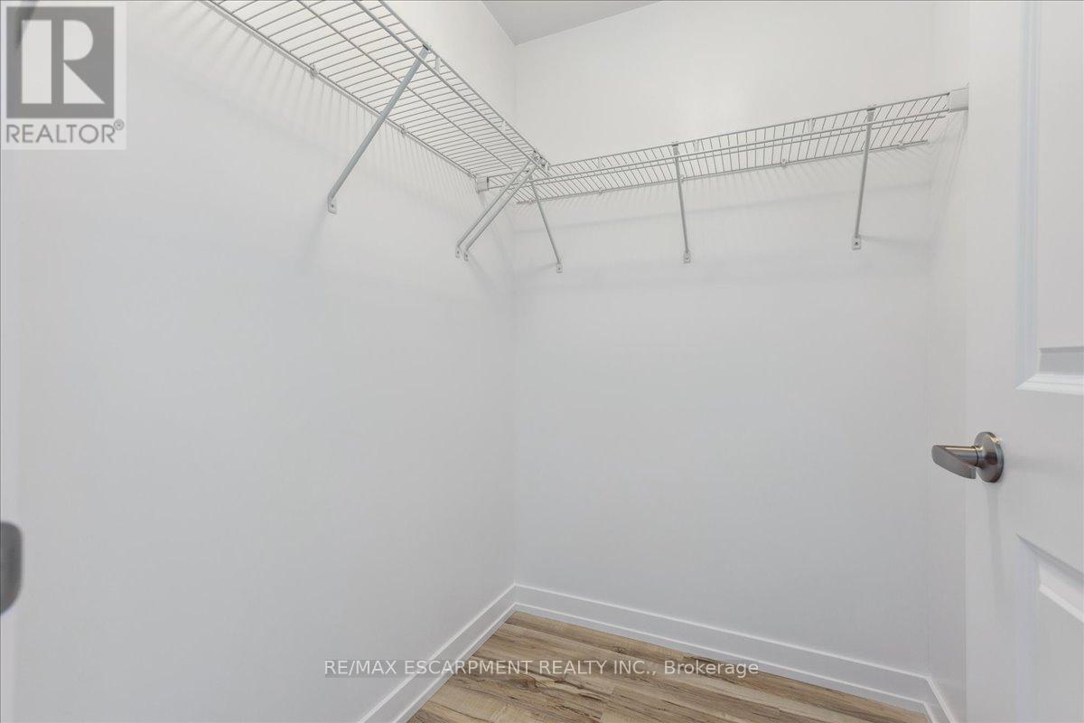 #1001 450 DUNDAS STREET E - 18