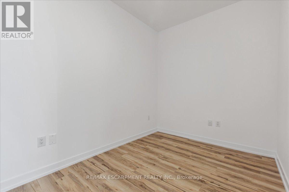 #1001 450 DUNDAS STREET E - 20