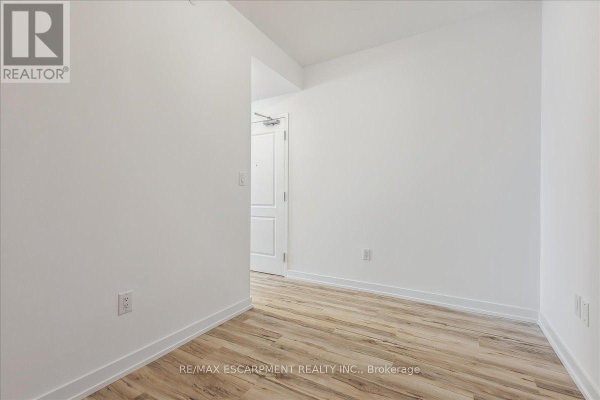 #1001 450 DUNDAS STREET E - 22