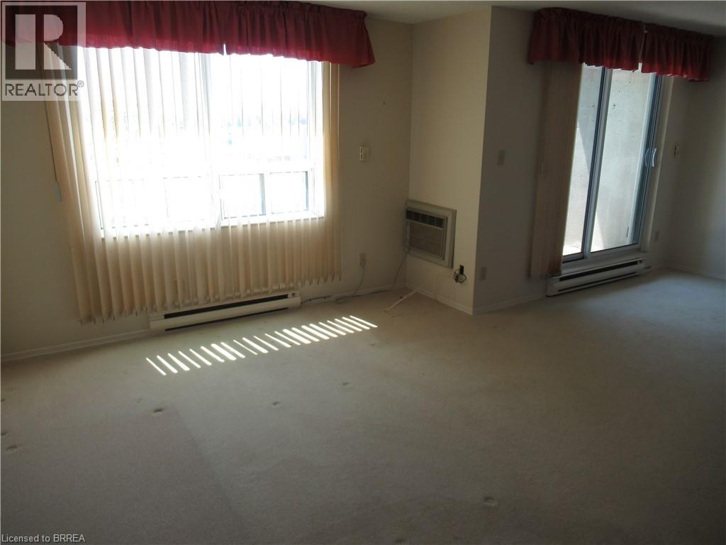 #401 421 FAIRVIEW Drive - 4