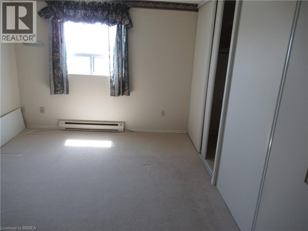 #401 421 FAIRVIEW Drive - 5