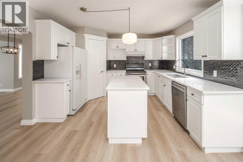 79 Hamptons Heights NW - 16
