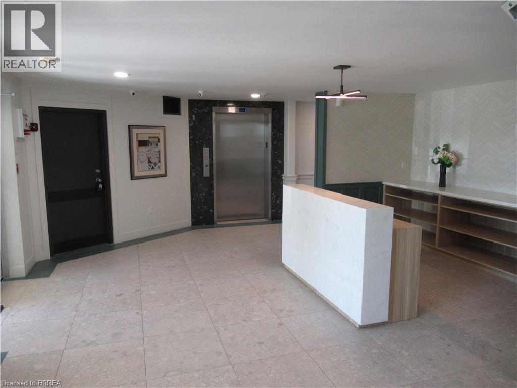 #401 421 FAIRVIEW Drive - 14