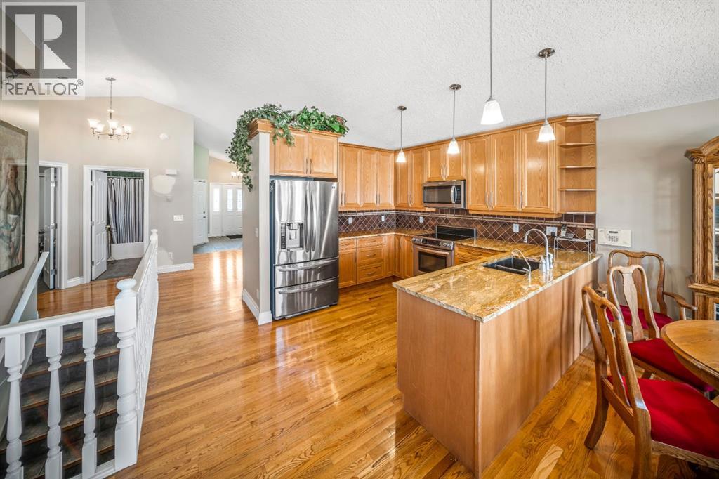 180 Hidden Vale Close NW - 16