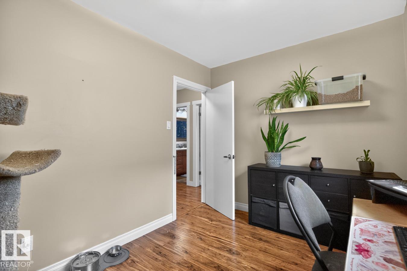 13319 118 ST NW - 20