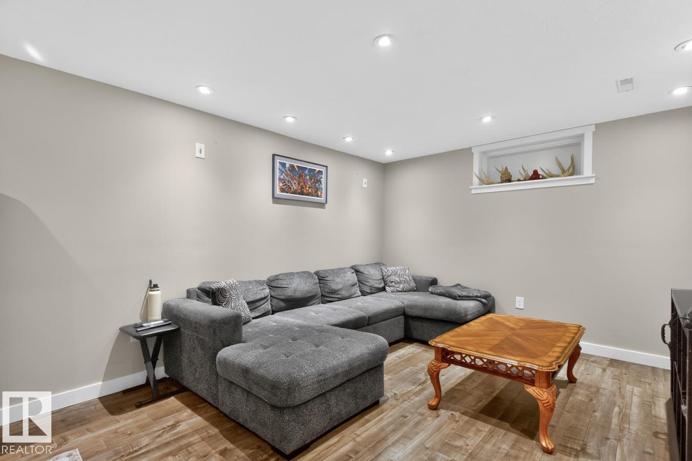 13319 118 ST NW - 25