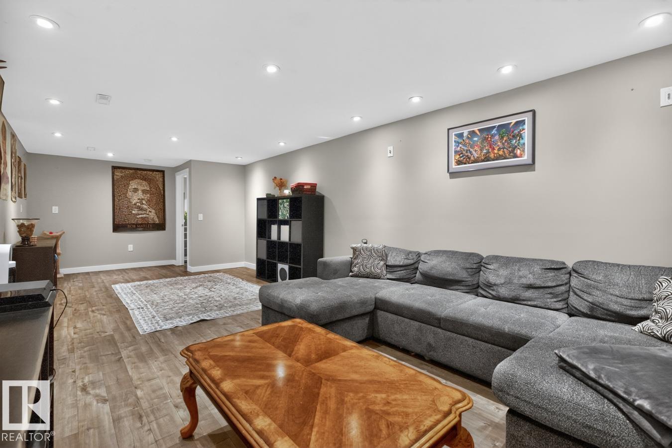 13319 118 ST NW - 27