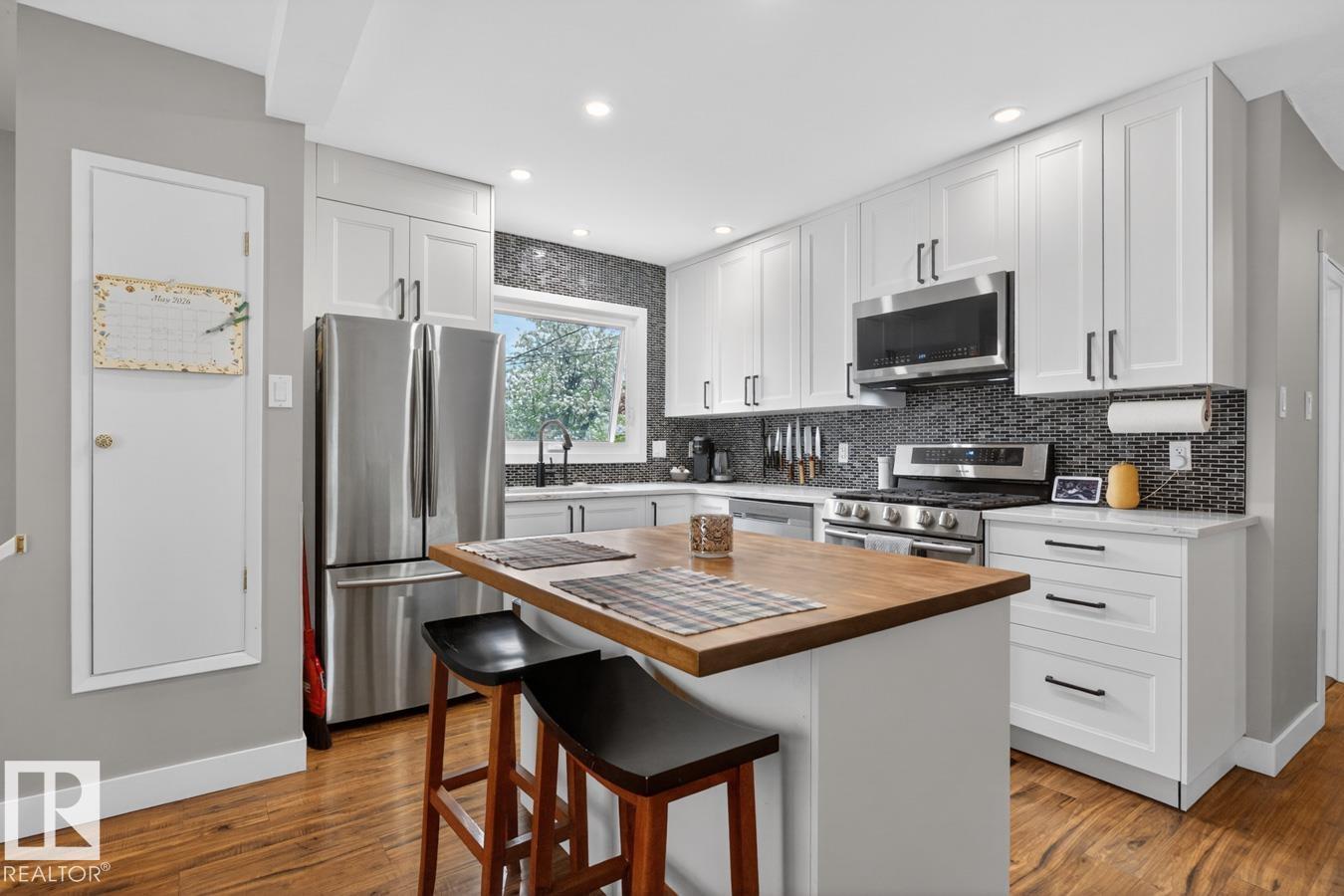 13319 118 ST NW - 8