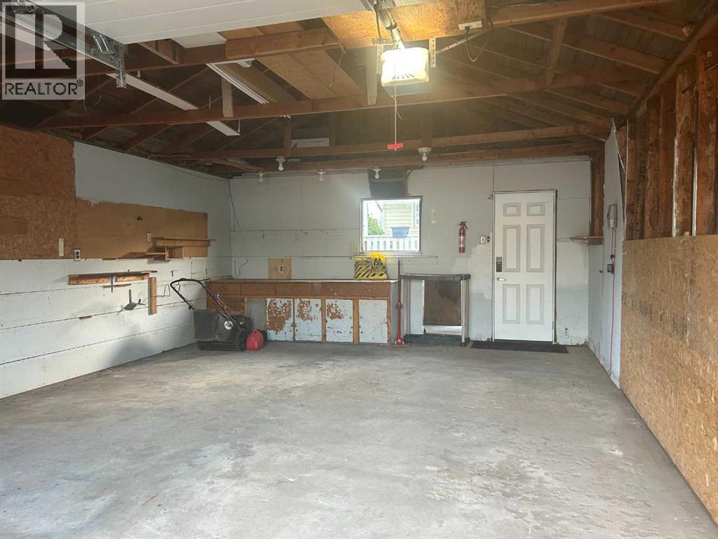 2169 20 Avenue SE — photo 26