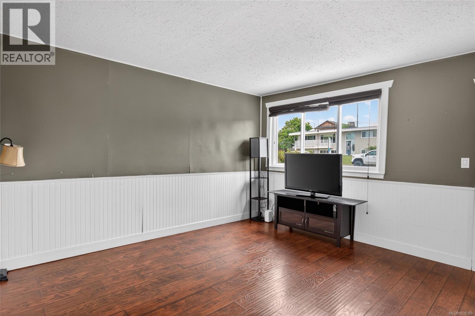 2798 10th Ave - 3