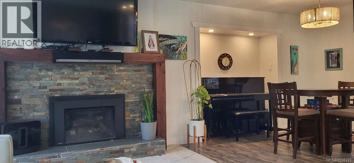 2296 Cameron Dr - 28
