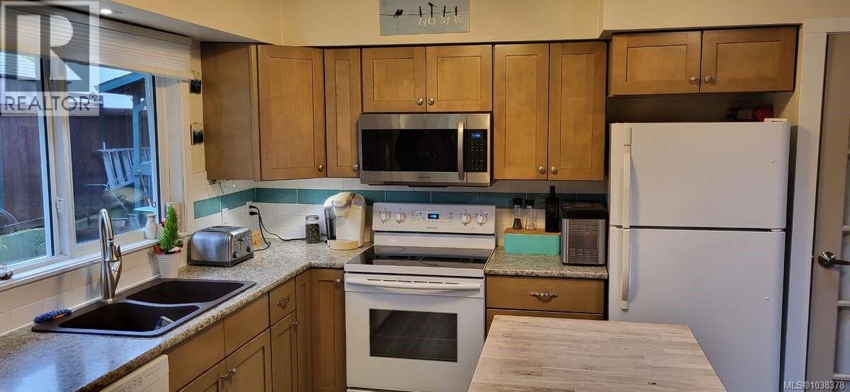 2296 Cameron Dr - 36