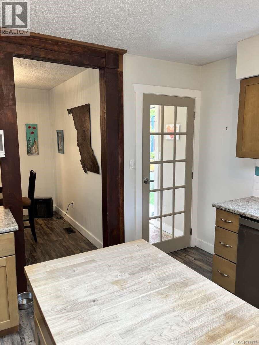 2296 Cameron Dr - 38