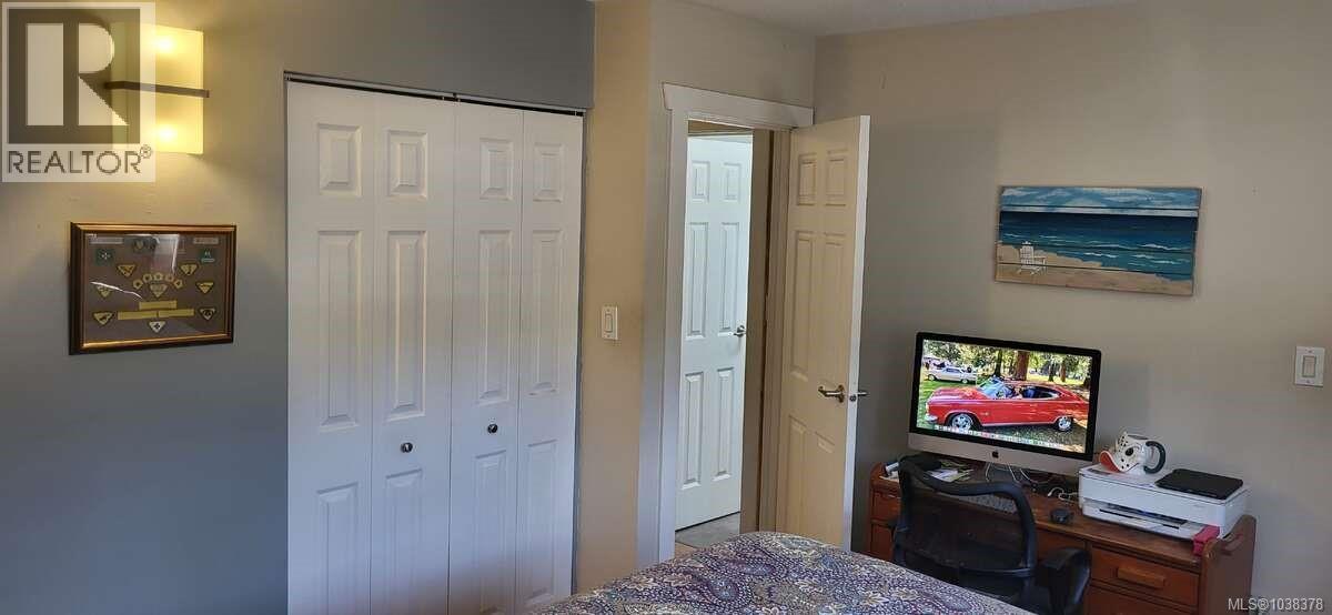 2296 Cameron Dr - 45