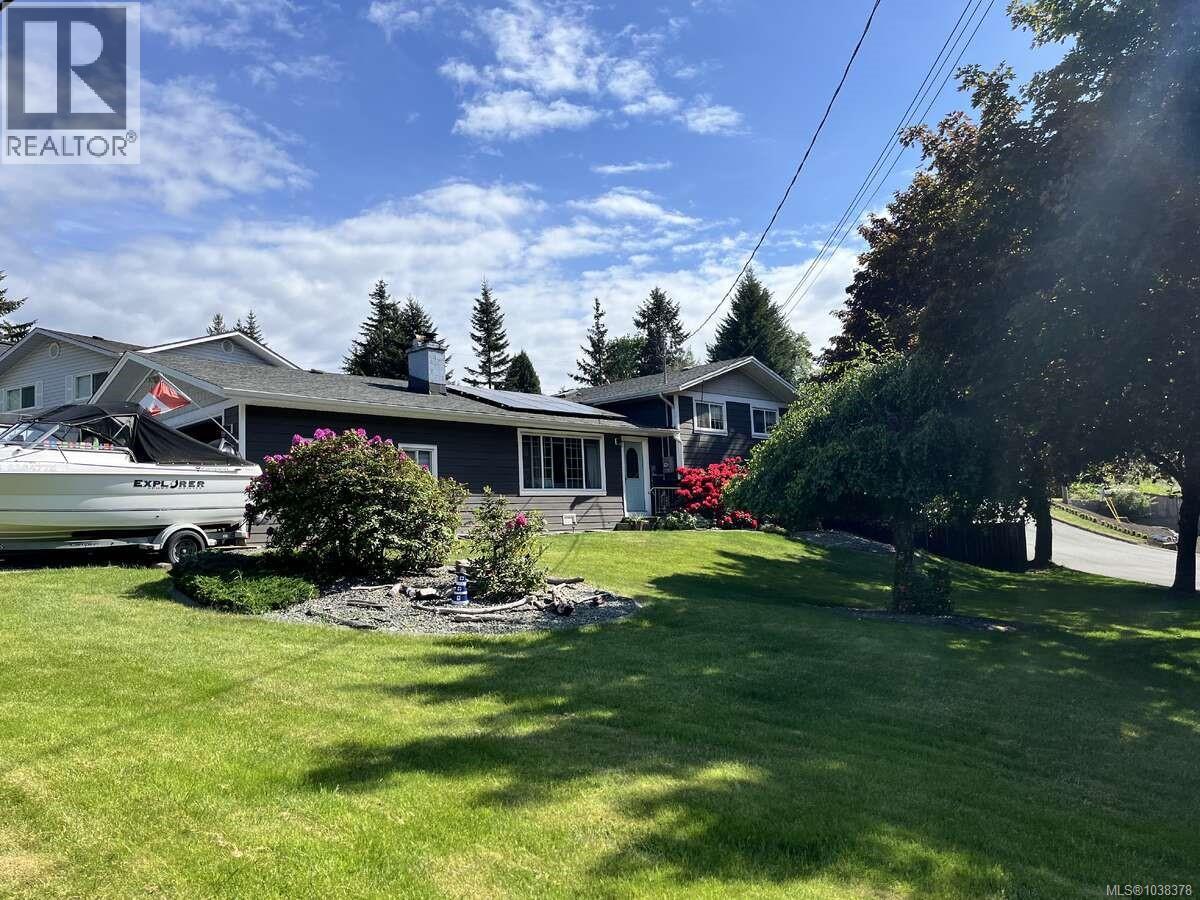 2296 Cameron Dr - Image 3