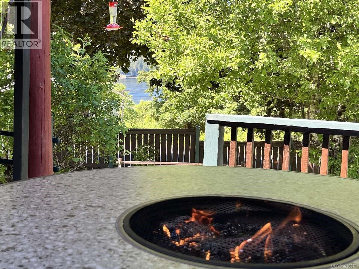 2296 Cameron Dr - 17