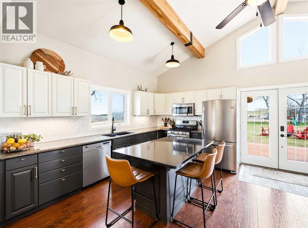 306064 36 Street E - 10