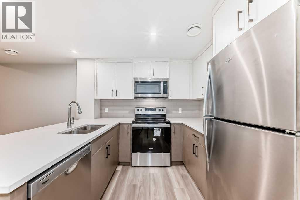 55 Silver Spruce Grove SW - 37