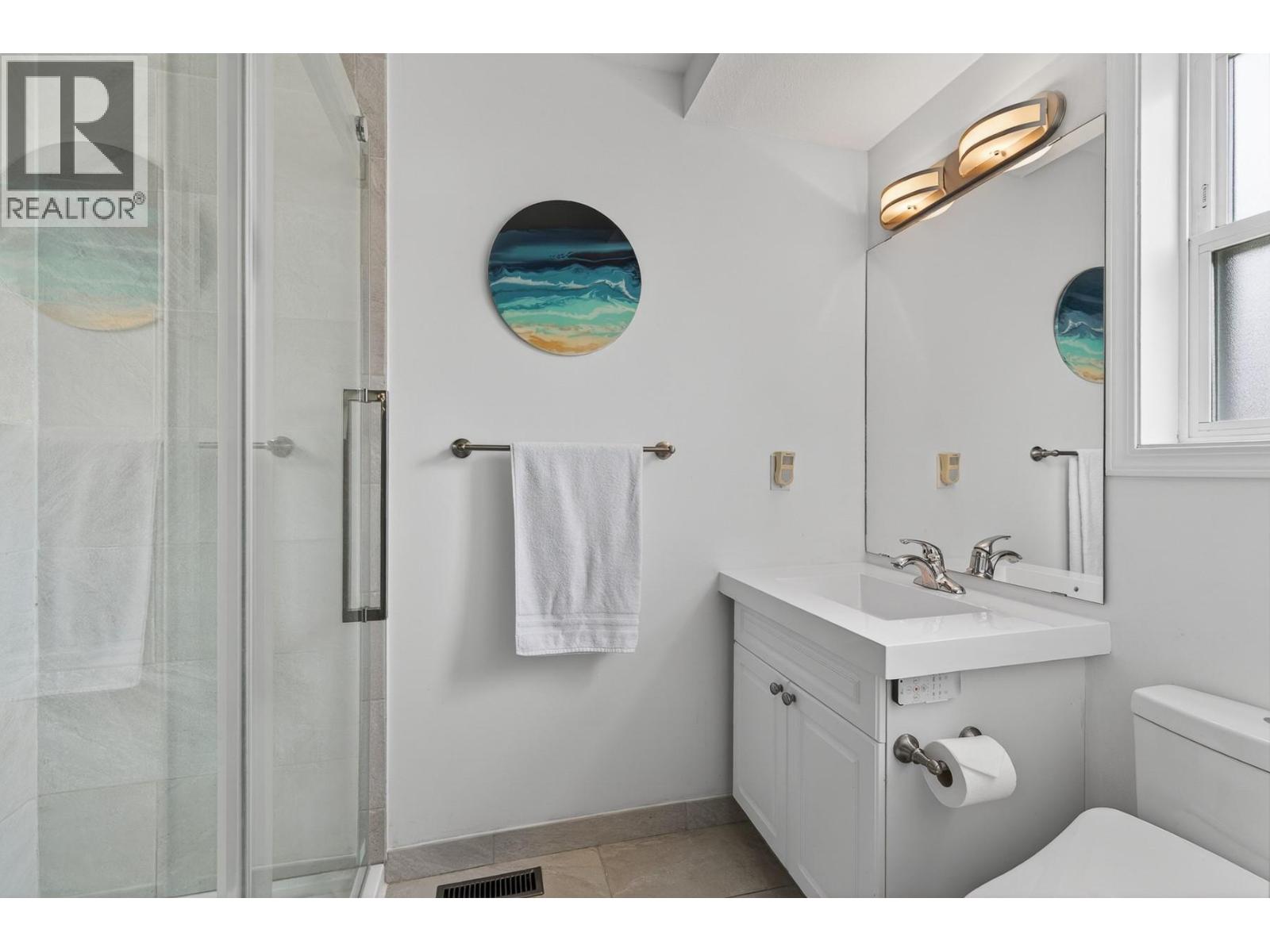 1632 Feedham Avenue, Kelowna