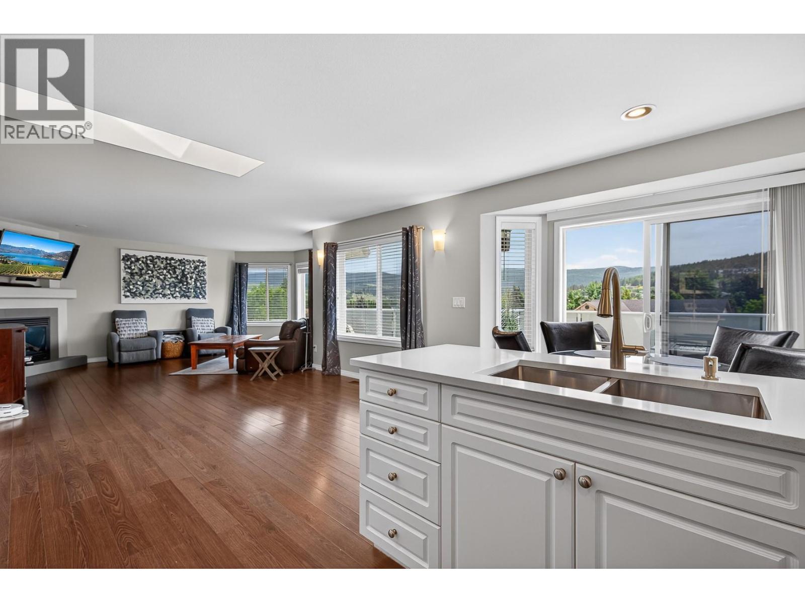 1632 Feedham Avenue, Kelowna