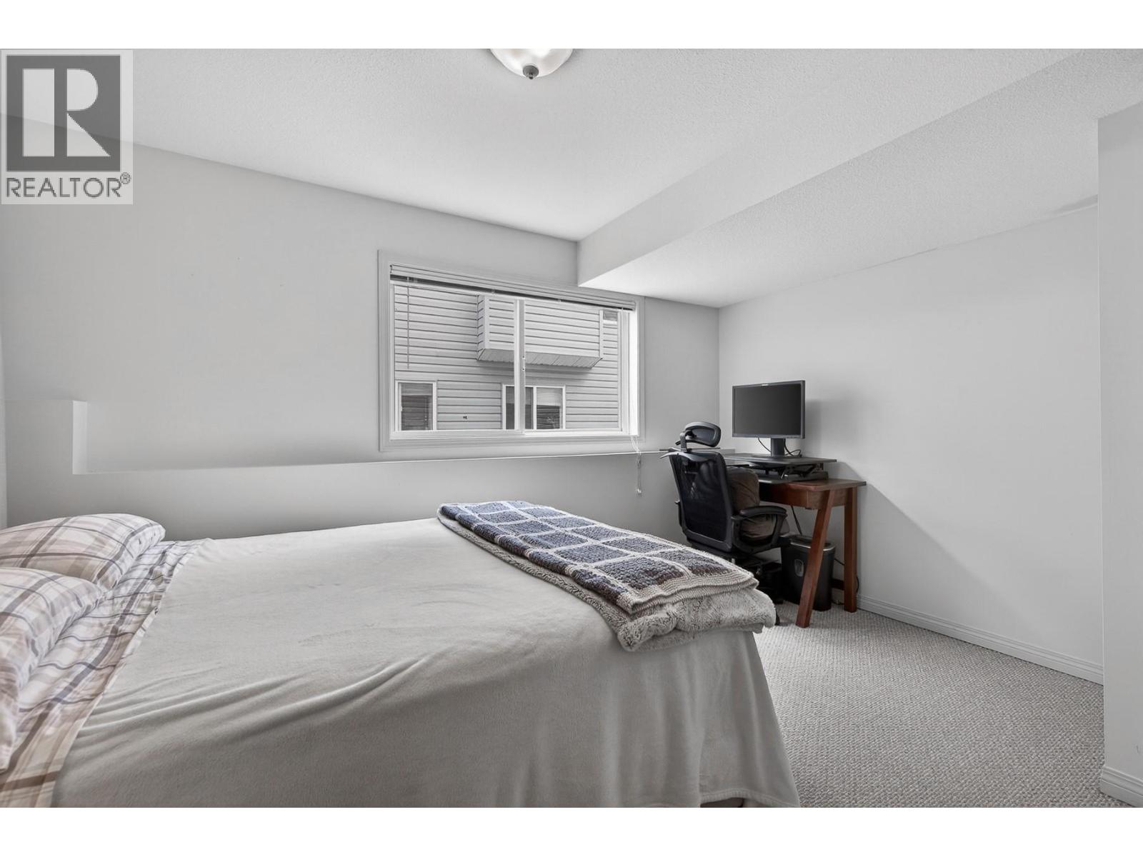 1632 Feedham Avenue - 37