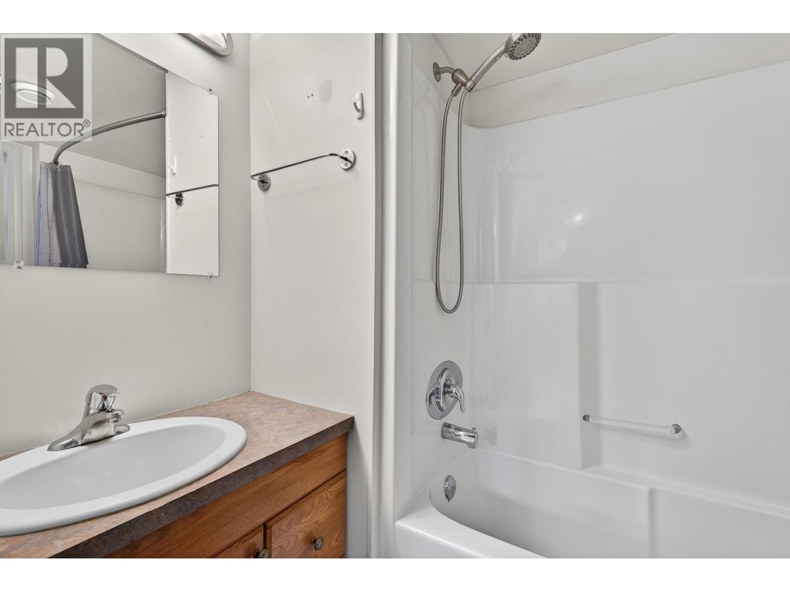 1632 Feedham Avenue - 40