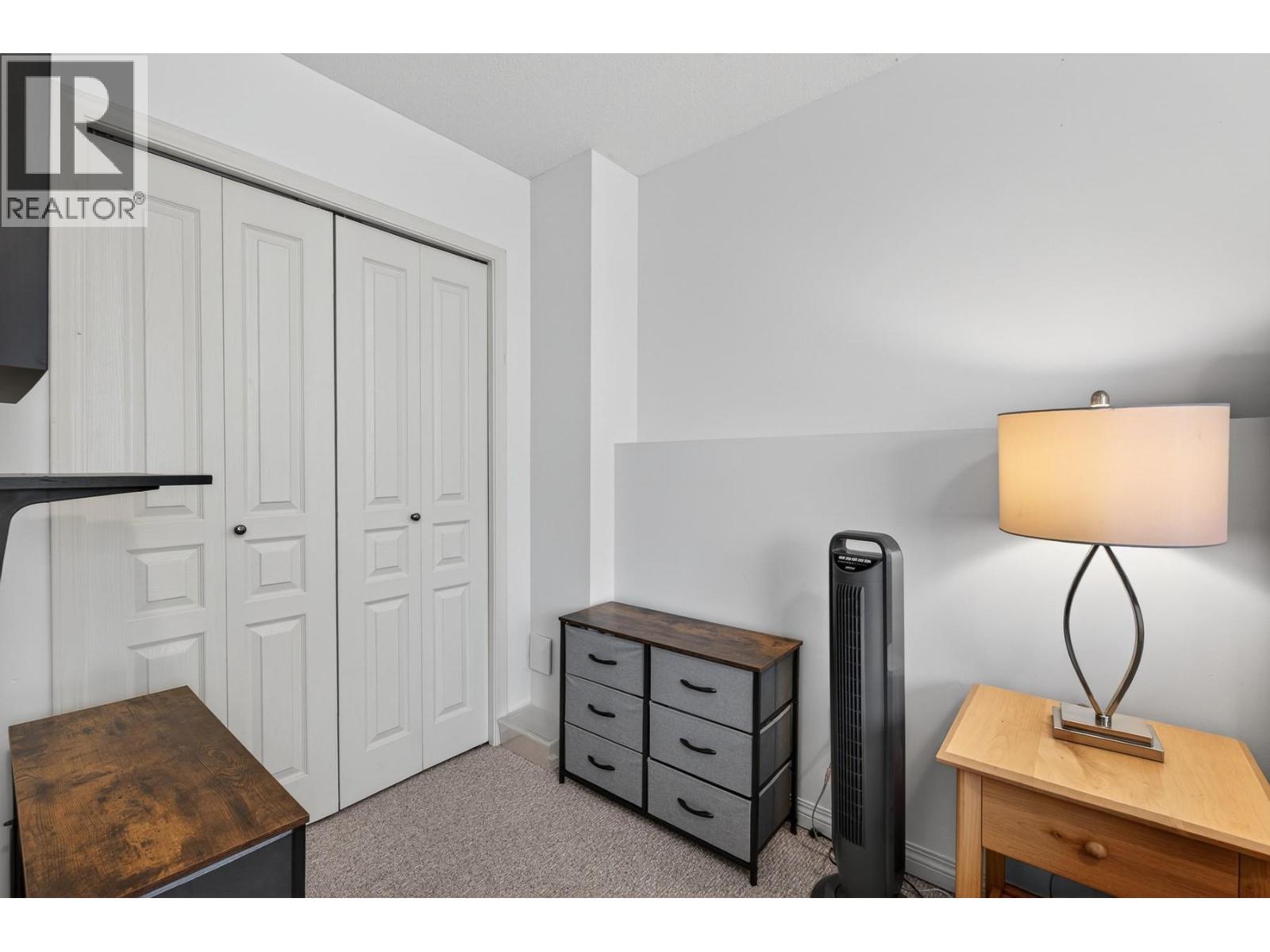 1632 Feedham Avenue - 39