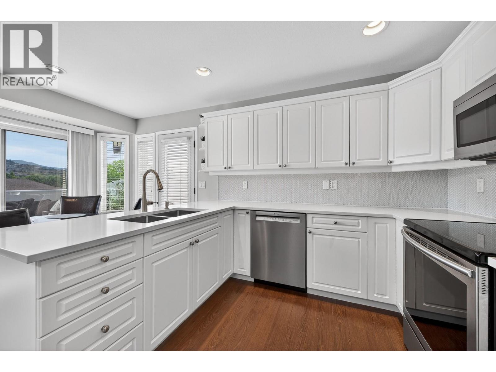 1632 Feedham Avenue - 12