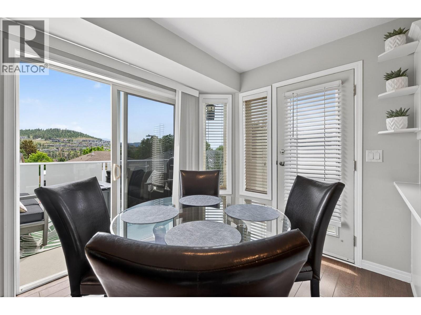 1632 Feedham Avenue - 16