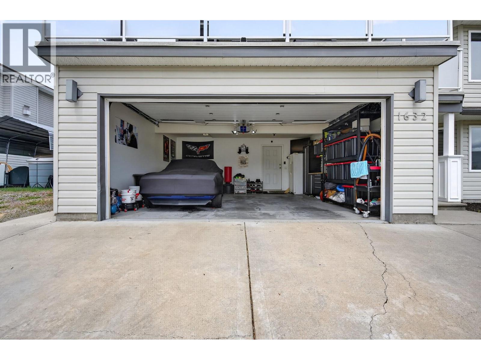 1632 Feedham Avenue - 54
