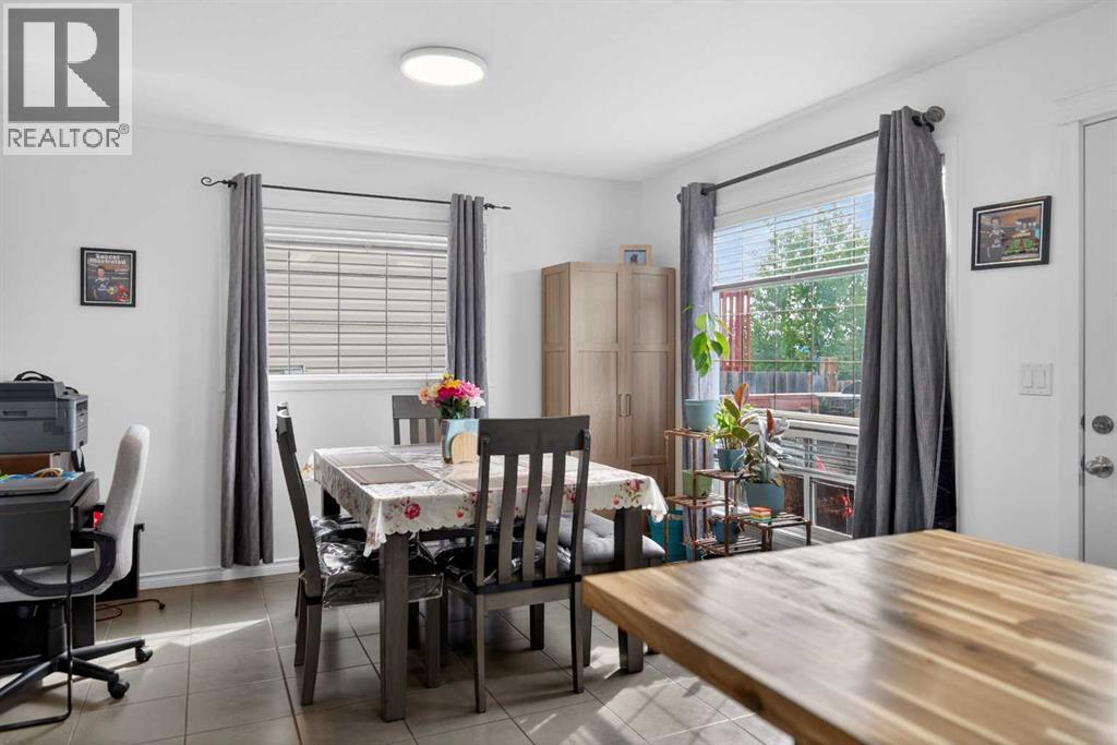 8513 102A Avenue - 10