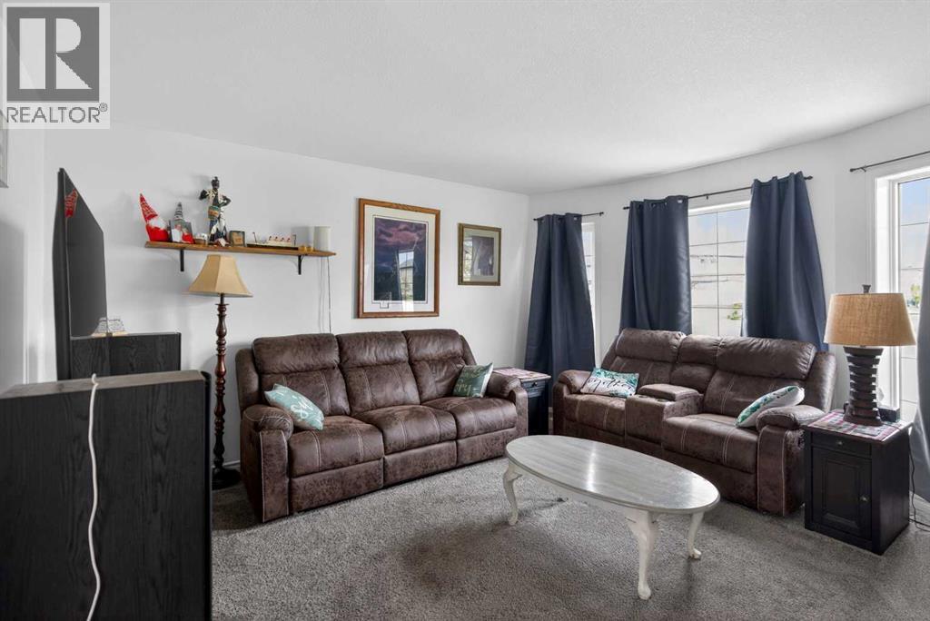 8513 102A Avenue - Image 2