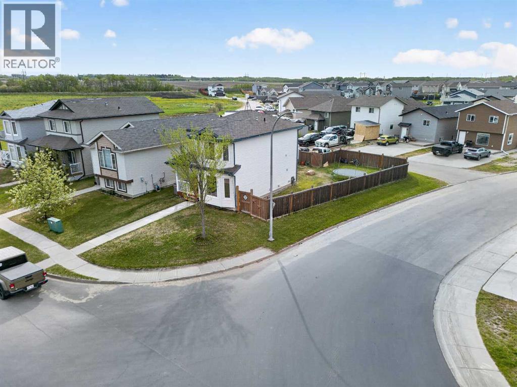 8513 102A Avenue - 29