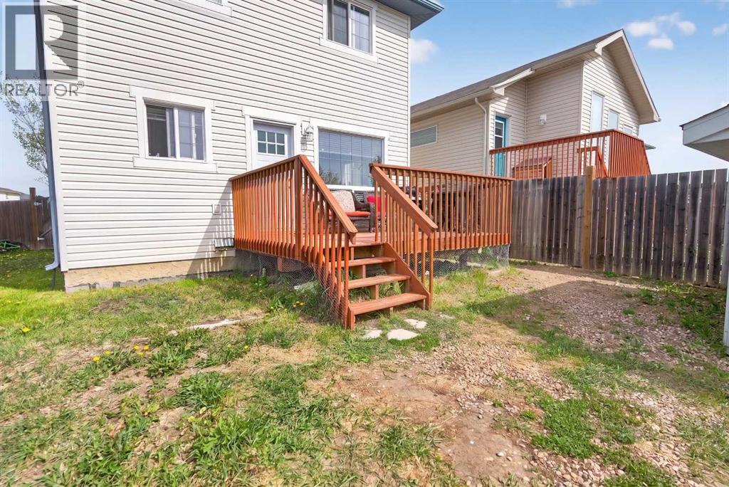 8513 102A Avenue - 32