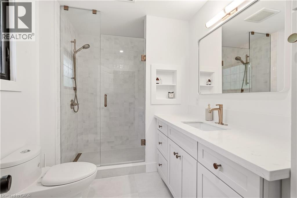 394 RANKIN Drive - 33