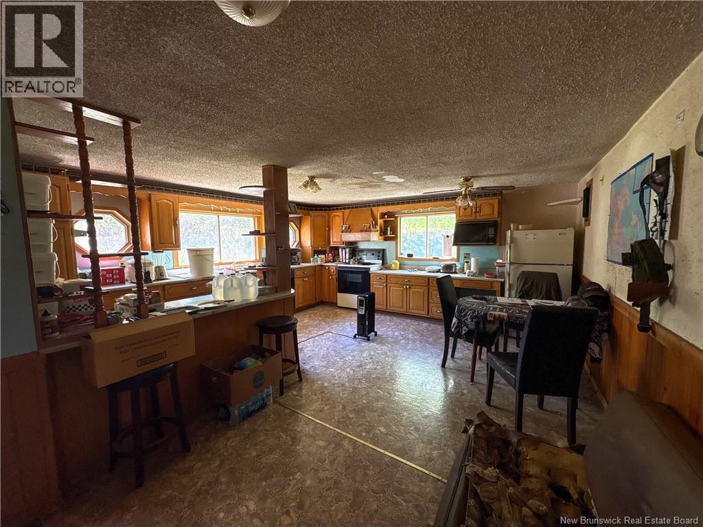 284 Main Street - 15