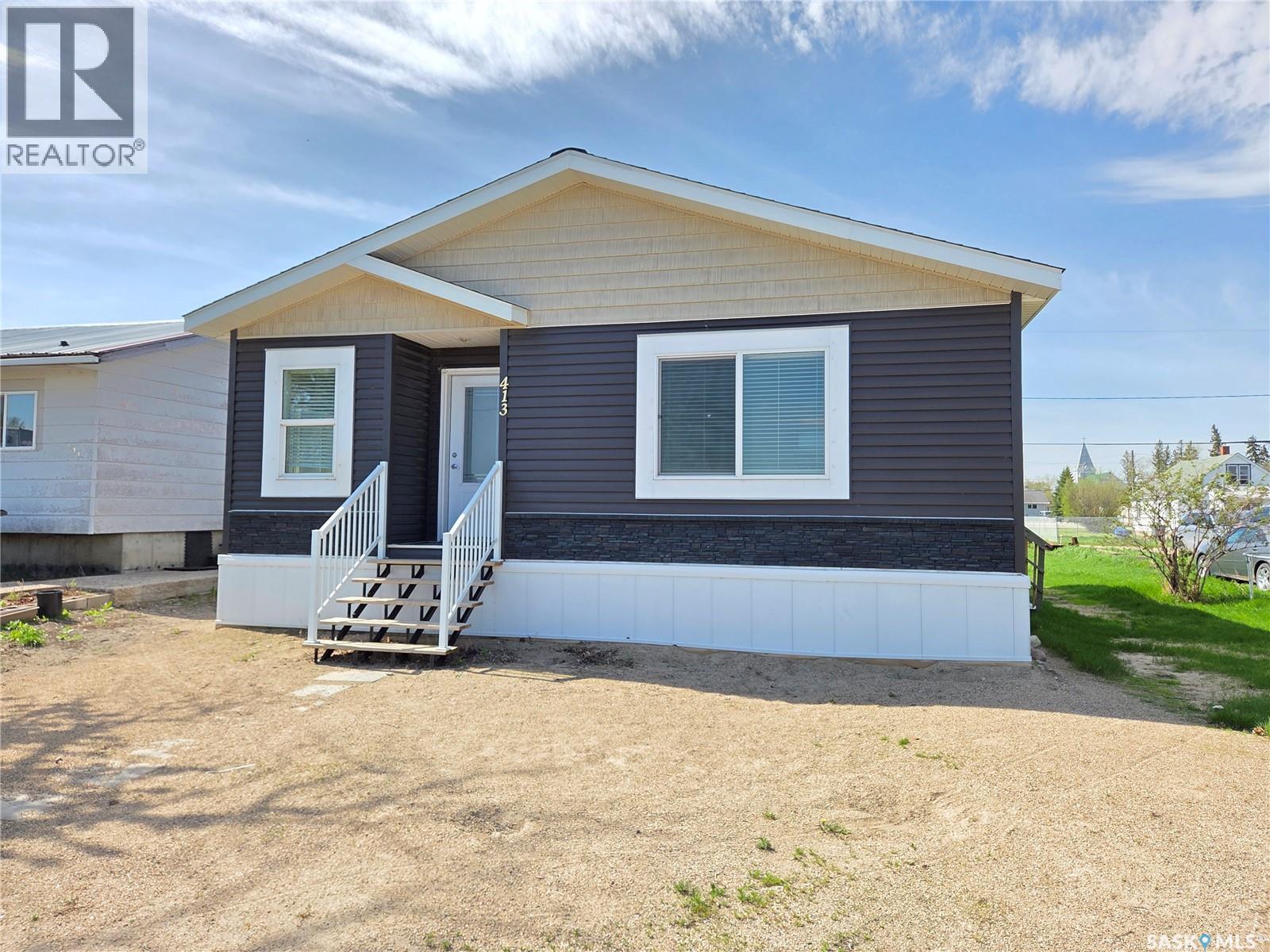 413 Railway STREET - 1