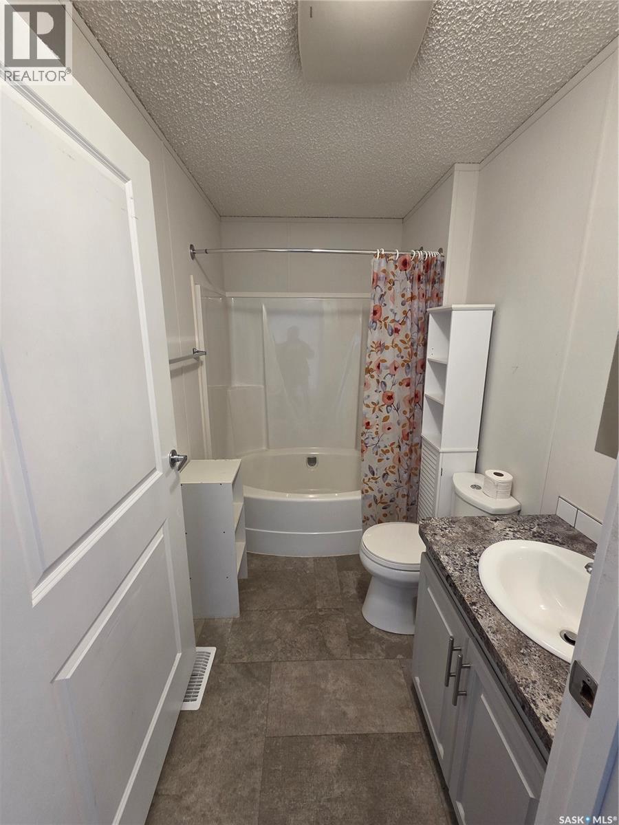 413 Railway STREET - 28