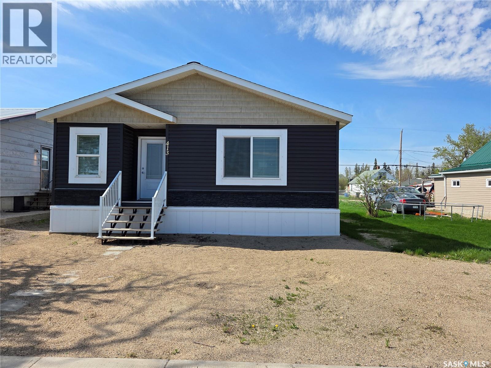 413 Railway STREET - 4