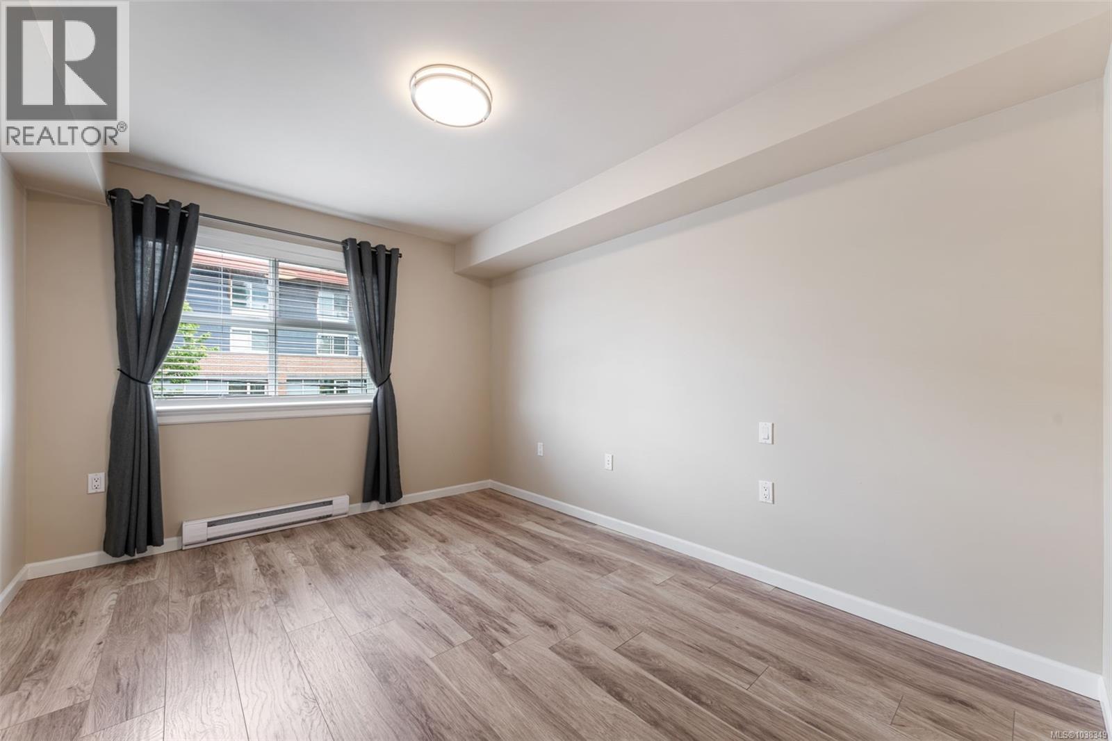 #306 663 Goldstream Ave - 12