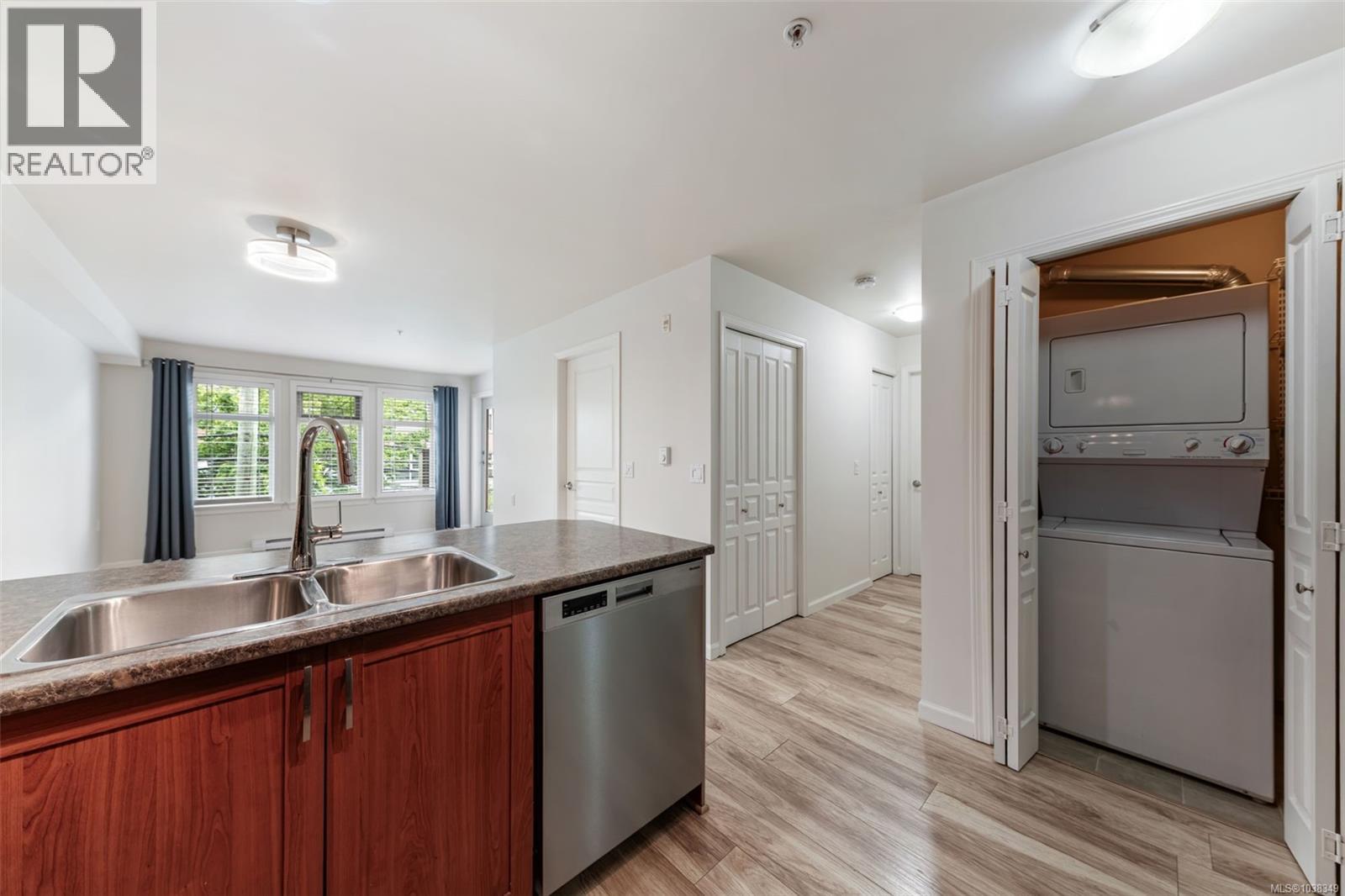 #306 663 Goldstream Ave - 9